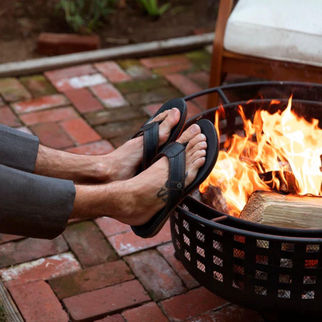 Reef Men's Cushion Lux Leather Flip Flops